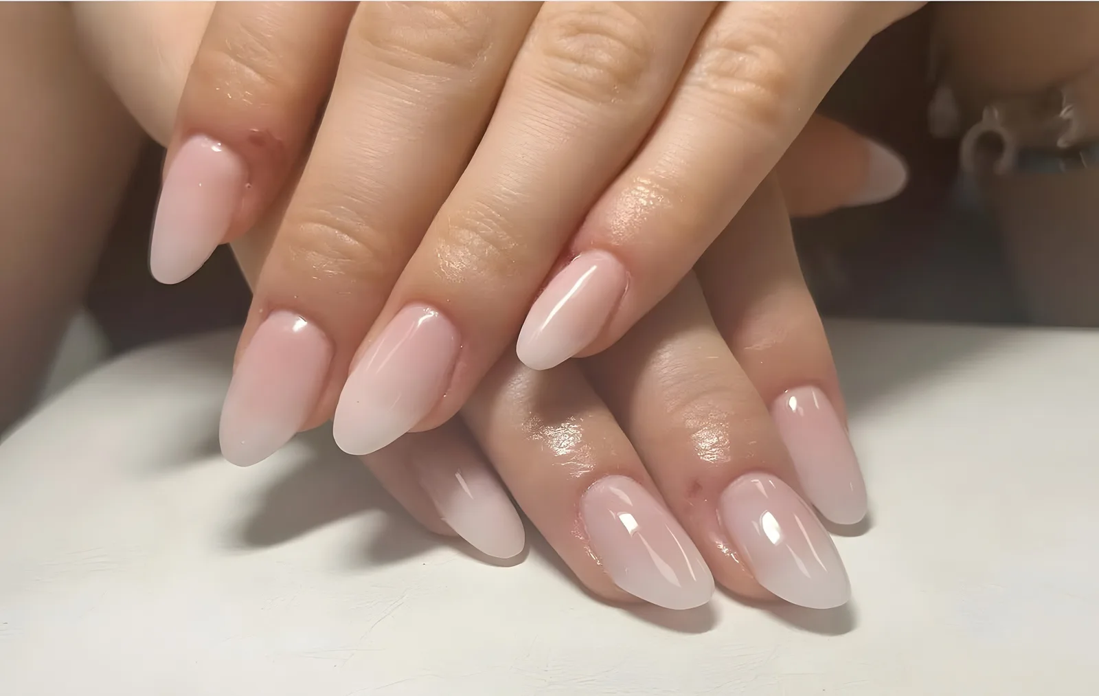 Unghie in gel nude